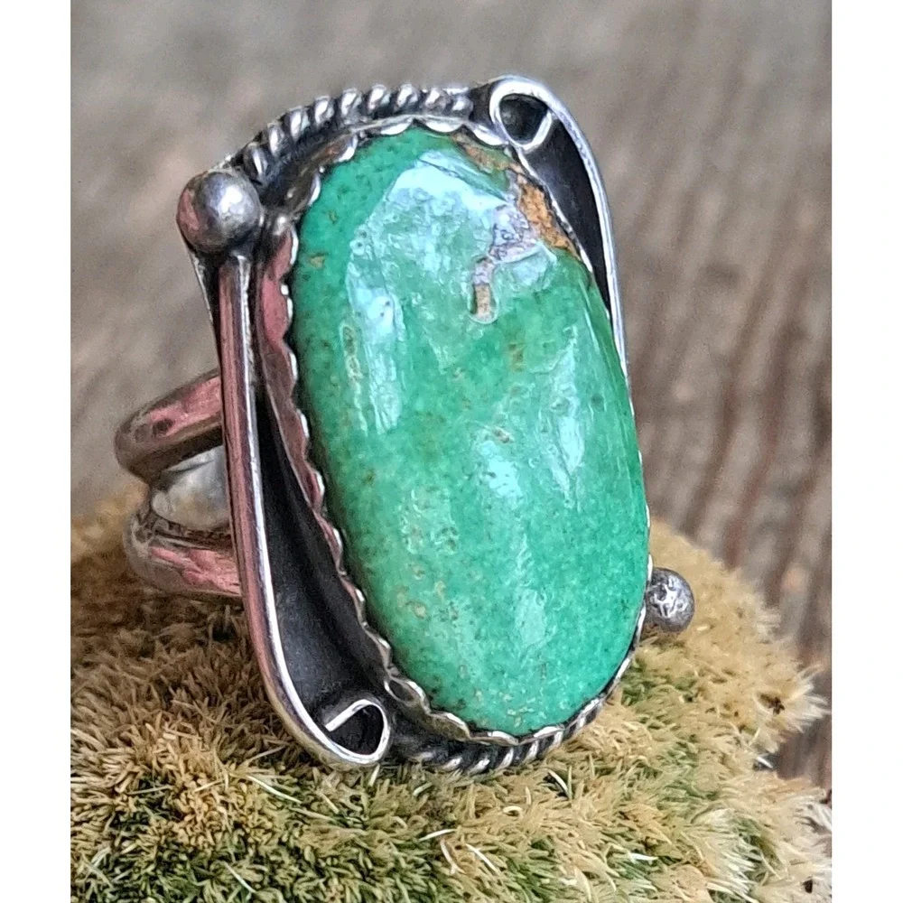 Vintage Old Pawn Green Turquoise Sterling Silver Ring size 9.25 - Picture 1 of 11
